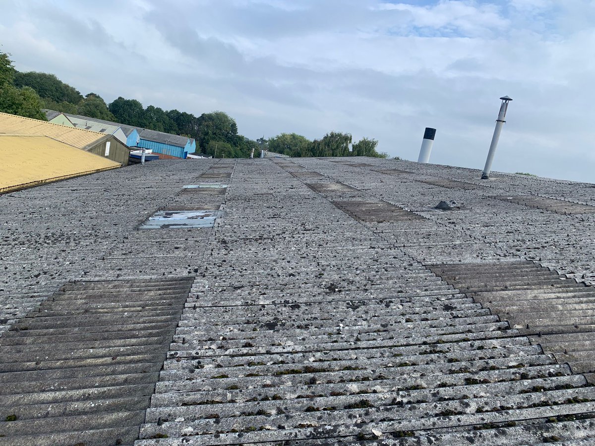 PracticalRoofCo's tweet image. Works on a fragile roof carrying out damaged skylight replacement using staging boards w/ rails access. Short duration works.  #roofing #construction #healthandsafety