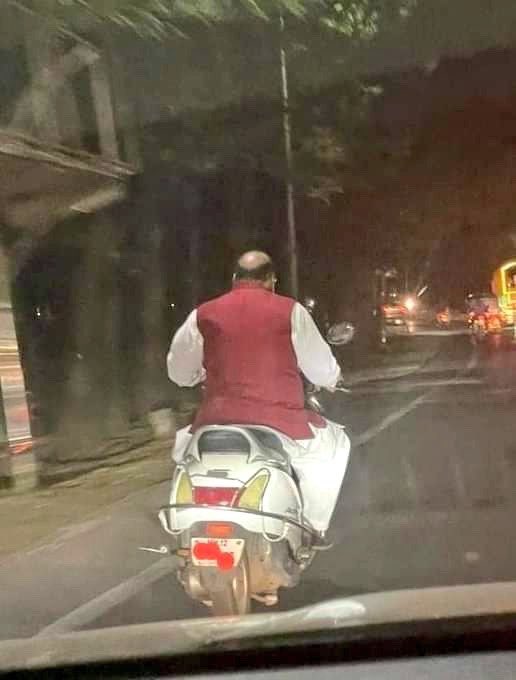 NewsArenaIndia's tweet photo. Amit Shah going to Rajasthan for some shopping.🔥🔥 https://t.co/F6oq0jX924