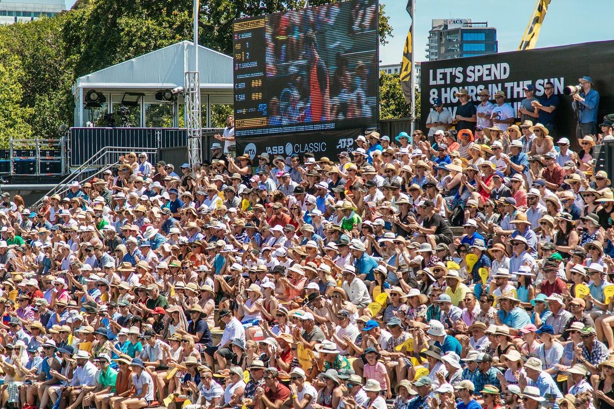 ASB_Classic's tweet photo. The wait is over… tickets on sale Tuesday 27 September, 12pm.
🎟 https://t.co/z8XvJDl8pd
🗓 2-14 January, 2023
📍 ASB Tennis Centre, Auckland
🎾 #asbclassic #tennisisback #letsplay https://t.co/KxSh4fARSo