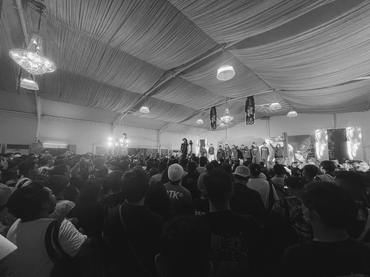 dbtkco's tweet photo. The first ever DBTK Fest celebrating our 10th year is one for the books. This day will forever be in our hearts. DBTKMOB, this is ours! 🙏
#DBTKFest
#DBTKX https://t.co/l8wajBEmSt