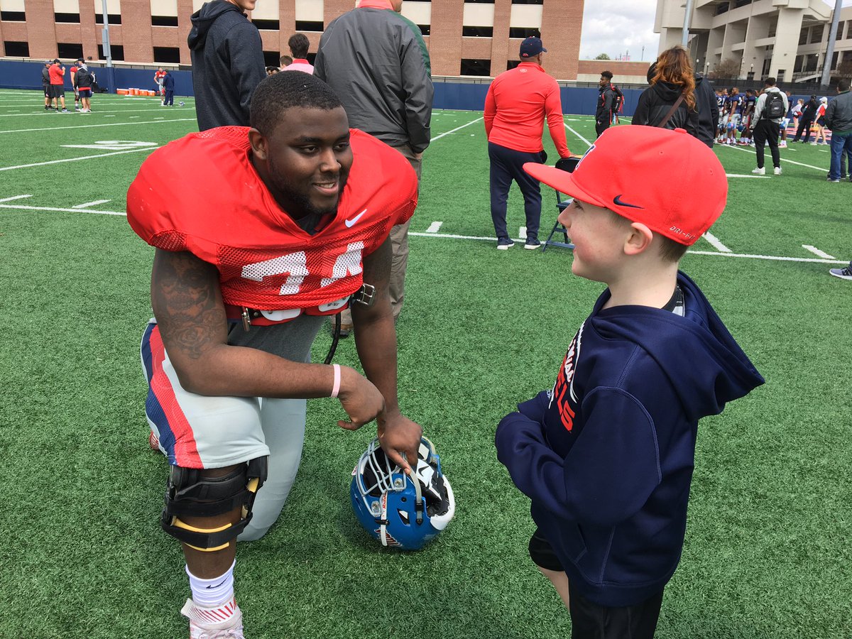 Wk 192-thank you <a href="/Thegreglittle/">Gregory Little</a>. I met Greg when I was really small. Even though he’s giant he would always sit on the ground or kneel so we would be the same size. Greg made me want to be a nice person when I grow up, just like Greg. Thanks for all you have done for me. Big hugs