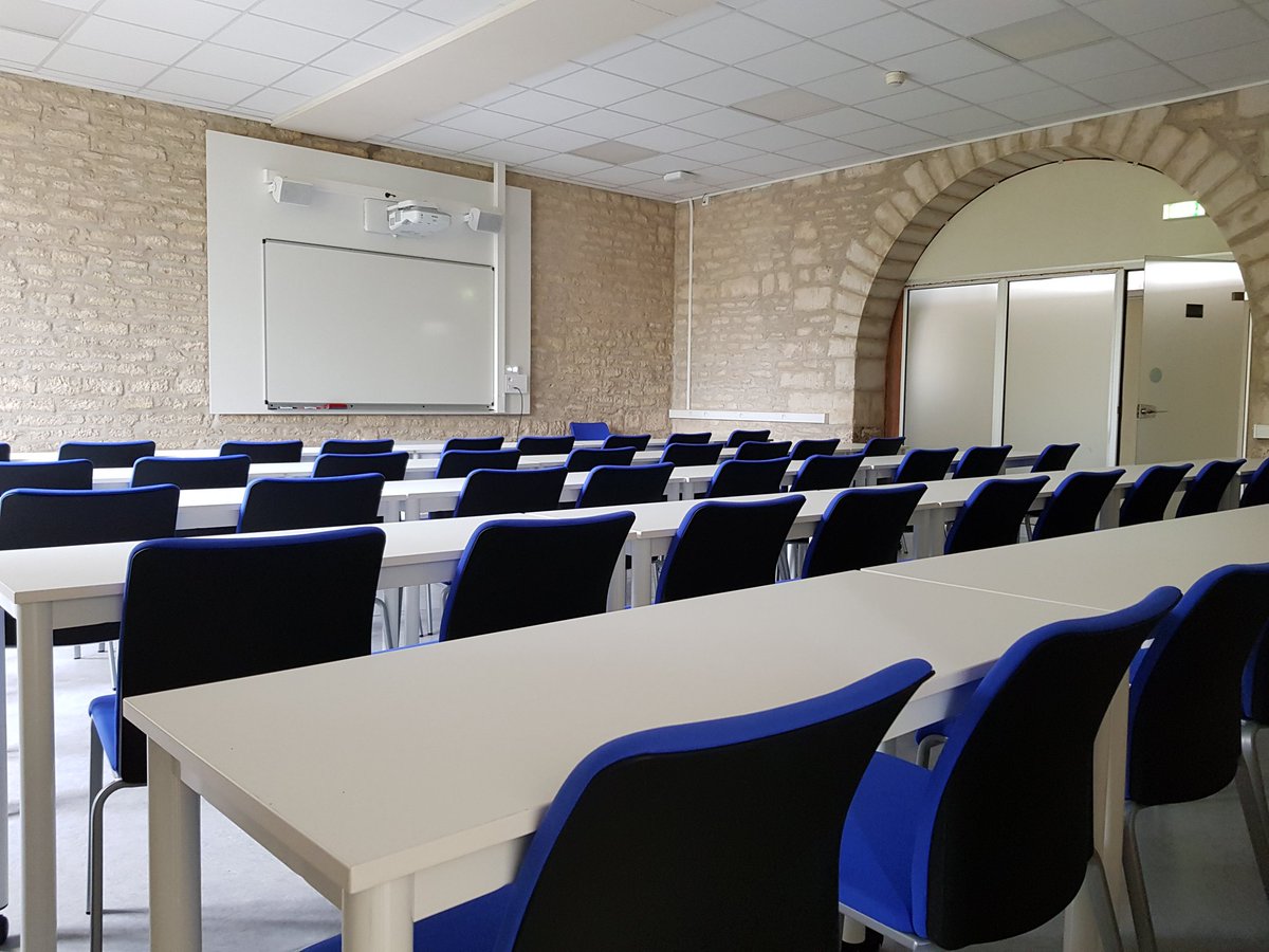 NiortAgglo's tweet photo. #NiortAgglo #Niort Pour préparer cette nouvelle rentrée étudiante au centre Du Guesclin, @NiortAgglo a consacré 360 000 € de travaux d'aménagement et d'équipements du bâtiment nécessaires à l'accueil des étudiants et enseignants de @NiortUco @ExceliaGroup à Niort. https://t.co/qbWiegDHjc