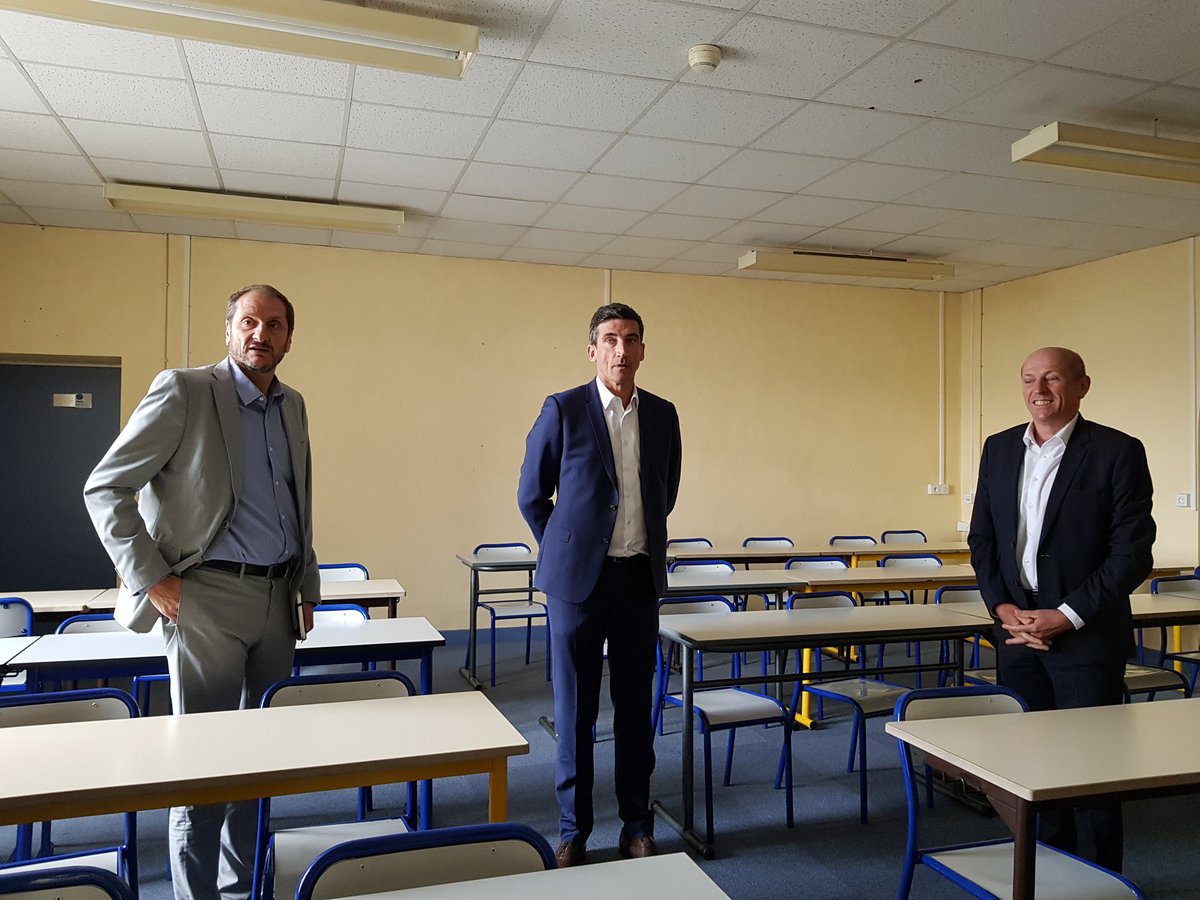 #NiortAgglo #Niort Pour préparer cette nouvelle rentrée étudiante au centre Du Guesclin, <a href="/NiortAgglo/">Niort Agglo</a> a consacré 360 000 € de travaux d'aménagement et d'équipements du bâtiment nécessaires à l'accueil des étudiants et enseignants de <a href="/NiortUco/">UCO Niort</a> <a href="/ExceliaGroup/">Excelia</a> à Niort.