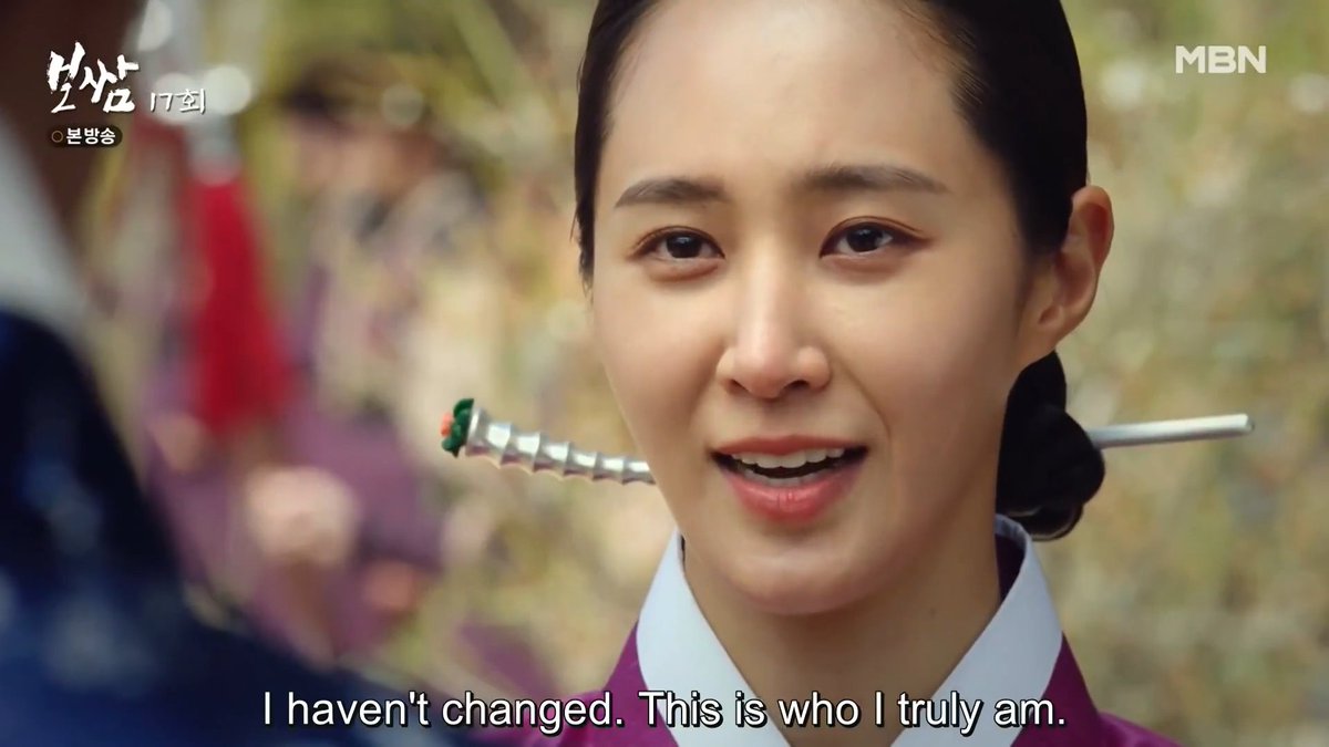 yulsera's tweet photo. the way sera so elegantly and proudly spoke about how she lived her life against the vice chairman was so very sookyung of her 🥹
#GoodJobEp10 #GoodJob #KwonYuri https://t.co/BNWlDslNOV