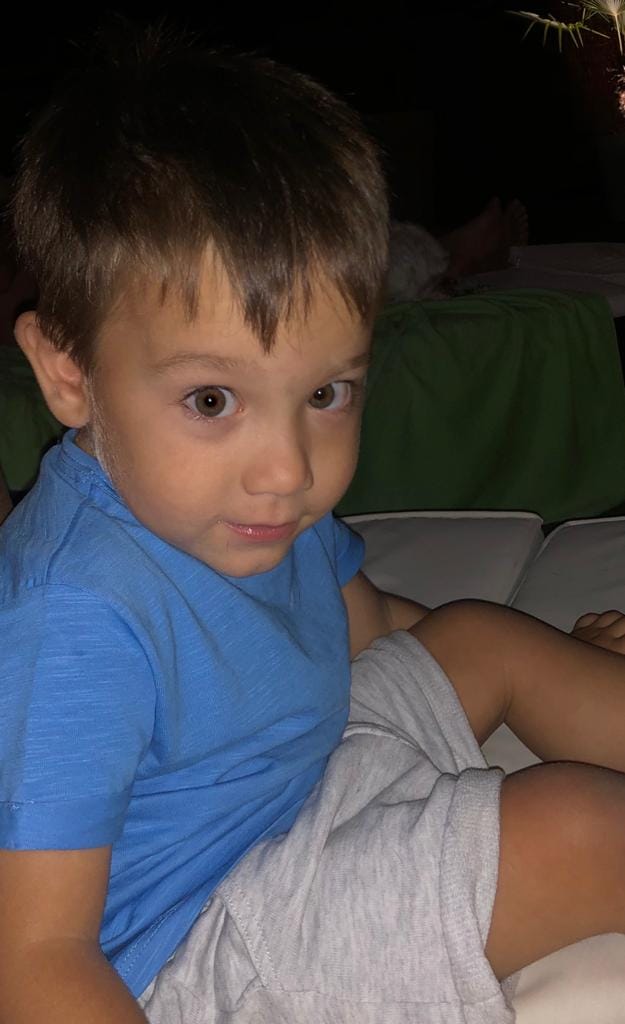 ideal_granada's tweet photo. 🟡 LA LUCHA POR LA VIDA DEL PEQUEÑO ADRIÁN
 
➡️ Adrián es un niño de cuatro años natural de Maracena. Sufre una enfermedad ultra rara y sin cura que le ha llevado a perder la movilidad y la capacidad de comunicarse. Solo queda una esperanza. https://t.co/oPzwNNLa58