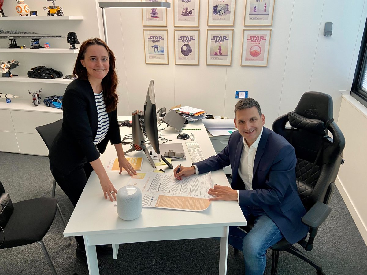 📢 @LDLC_VR_STUDIO signe la Charte QVT !

La semaine dernière, Laurence Lacombe et Olivier De La Clergerie nous ont reçu au sein de leur locaux pour signer la Charte de QVT issue de plusieurs mois de collaboration avec nos studios adhérents et encadrée par Sophie Romano

1/7
#qvt