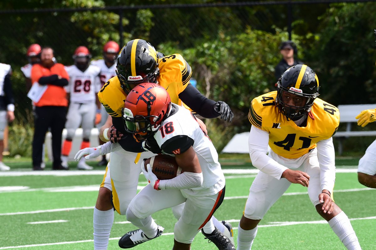 wvsam32's tweet photo. @TheMountainEast Pix from the WLU v WVWC game are online at: https://t.co/osgv8W2X3O https://t.co/Qac57ko4oe