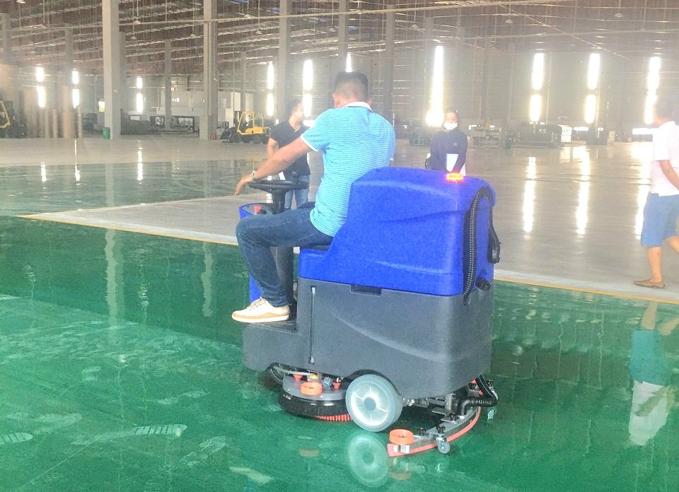 Magnum_sweeper's tweet photo. Cho thuê máy vệ sinh chà sàn ngồi lái cho nhà máy sản xuất. 
Liên hệ ☎ với chúng tôi: 1800 6542 hoặc Hotline: 0936052688
Website: https://t.co/e3YeVdpd3P https://t.co/Ega3pX41T5