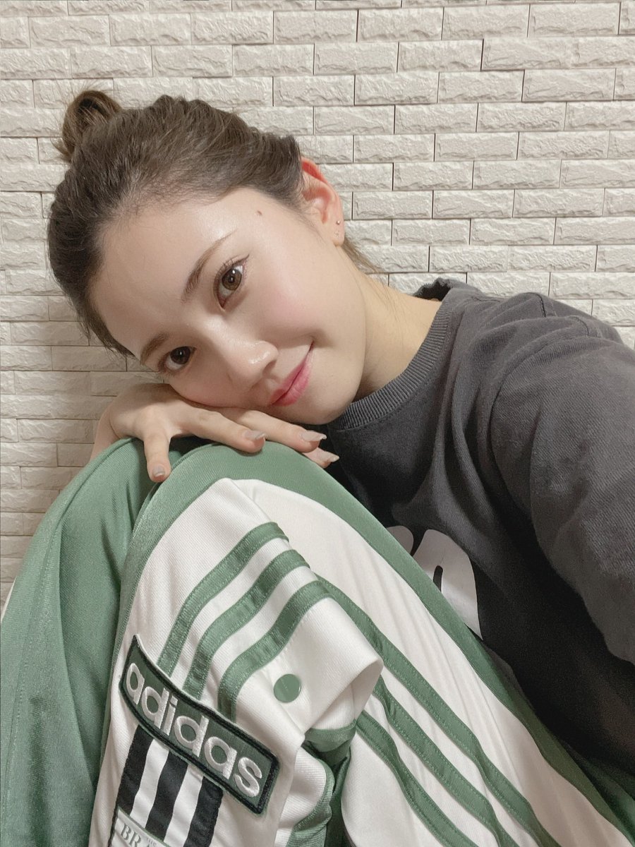 k_ryoha_support's tweet photo. 来月10月09日に
24才の誕生日を迎えられる、
北川綾巴さんへの
生誕メッセージを募集してます😁

こちらからです
↓↓↓
https://t.co/oyBG9wlkFB

係の方が代筆させて頂きます‼️
⚠️9月30日までの募集です⚠️
一言だけでもよろしくお願い致します🙇🏻‍♀️🙇🏻‍♀️

#北川綾巴
#知立市
#ちりゅっぴ
#PR部長
#拡散希望 https://t.co/NclouNZx10