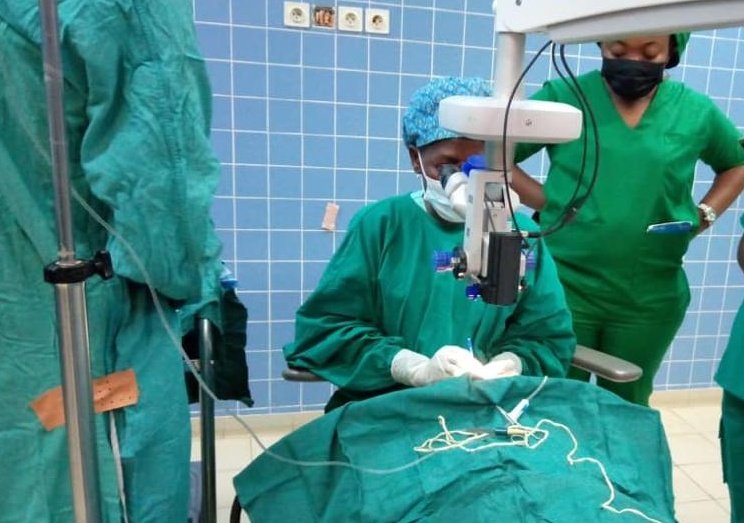 ismaelteta's tweet photo. Bright sight for better life
2️⃣ Children receive free cataract surgery at the Yaoundé @CentralHopital 🇨🇲
With the support of the @USAIDGH's #BrightSight project implemented by @HelenKellerIntl, Steve who was diagnosed with cataract is prevented from blindness after being operated https://t.co/FzfJe0dC9N