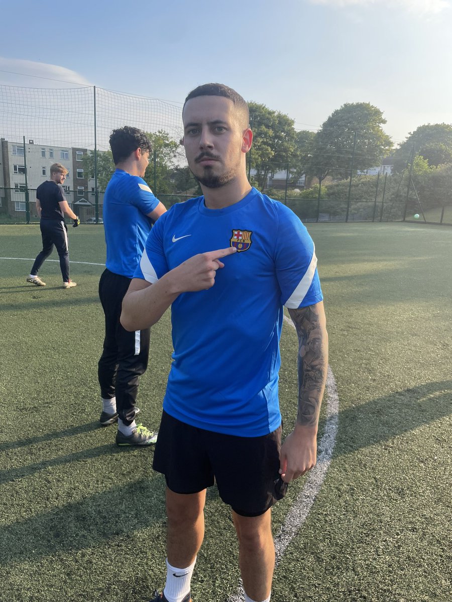 barcalutonfc's tweet photo. Your Twitter vote POTS is PREECE MUNN @reecemunn_ 

A closer look at your POTS:
Minutes played: 30😤😤😮‍💨😮‍💨
Goals: 1 🥶🥶🥵
Red cards: 1🙅😡😡
xG: 0.03✅ https://t.co/jKTW2T5x6k