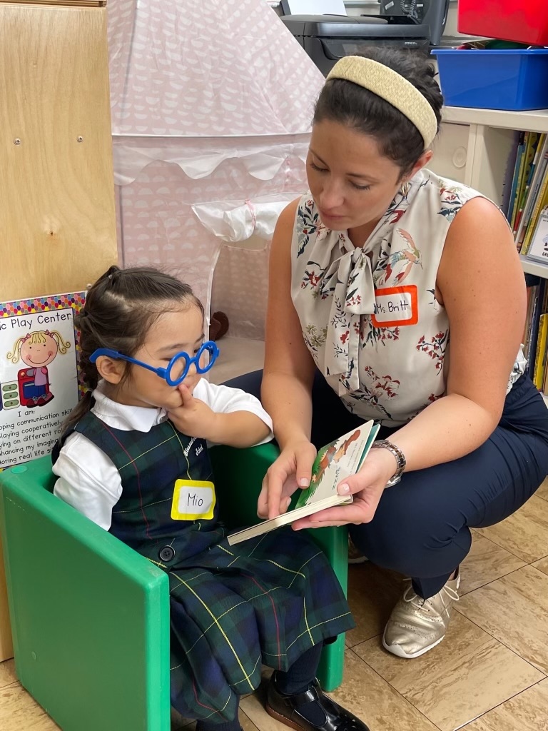Blessed10023's tweet photo. Getting all of our ducks in a row on this Monday morning!π₯πβοΈ #sbsnyc #sbscommunity #experienceatsbs #manhattancatholicschools #archnyschools #archny_schools #adny #catholicschools #applications #students #teachers #preK #learning #education #school #creativity #love #faith https://t.co/eQ9rbSMP7u