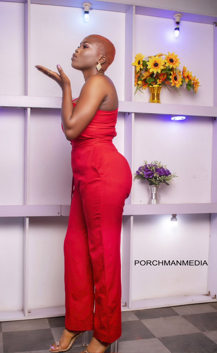 BrieJose's tweet photo. I want to show my gratitude to everyone that made sure my birthday was special, I really appreciate it all, the wishes, the songs and the gifts...I pray you'll also be celebrated and favoured 🙏 Thank you so much 🤗🤗🤗🤗 https://t.co/VV31C00wHv