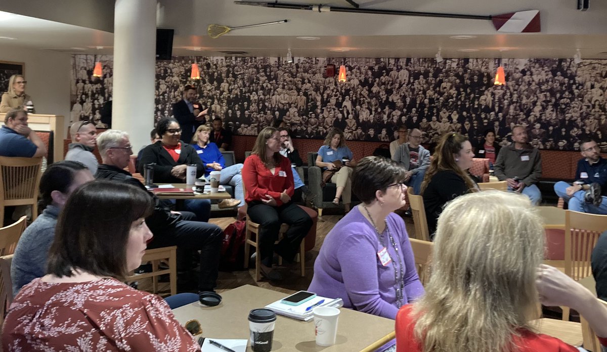 FrandsenWitt15's tweet photo. Kick-off for our #MTN work with @CredoHigherEd @wittenberg. #YearoftheTigers #EngageExploreConnect #BelongandThrive #EngageandExcel #CompeteandWin https://t.co/N8d7A6L5sX