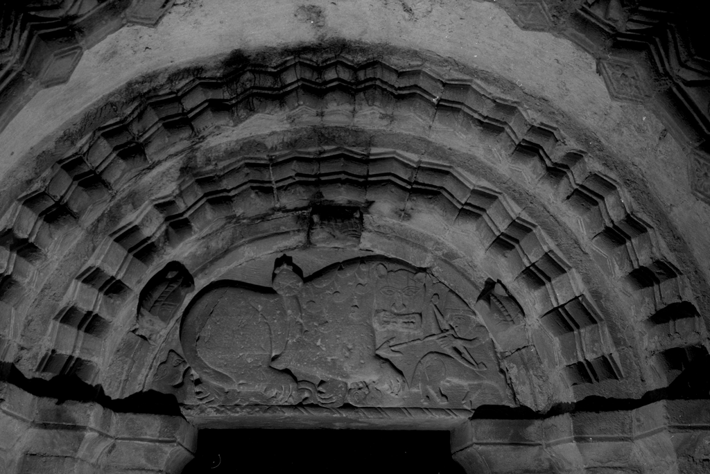 Another fantastic tympanum for #TympanumTuesday! This highlight is from Cormac's Chapel, Cashel, #CountyTipperary! - crsbi.ac.uk/view-item?i=11…