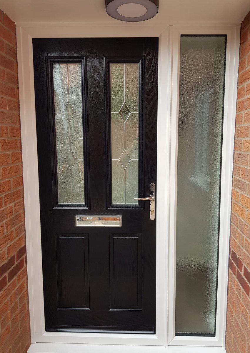 MDG_Mansfield's tweet photo. Another elegant Composite Door and Sidepanel installed by our fabulous team. https://t.co/0HPDRPQBdL