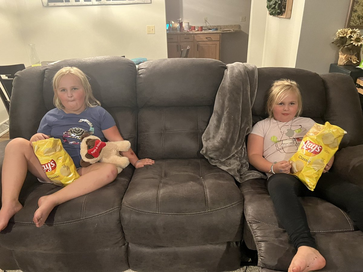 MeganPedigo's tweet photo. @LAYS #teamtaylor #bb24 #teamlays https://t.co/6CRQYCqJXb
