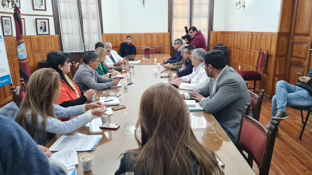 Continúan las conversaciones entre la Comisión de Salud de la <a href="/camdipsalta/">Cámara de Diputados de Salta</a>, <a href="/emilcemaury/">Dra Emilce Maury</a> de #IncluirSalud y CEPRIDIASA.