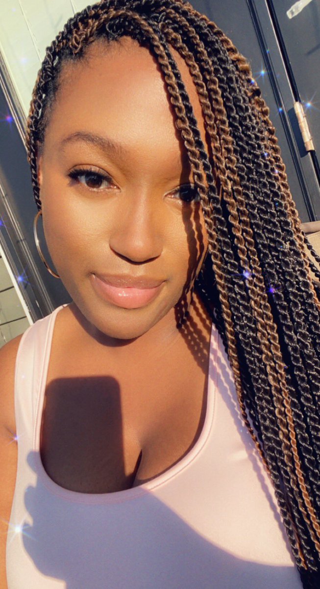 L3BrandDotCom's tweet photo. “Got a thing for you… an I can’t let go.”#DoForLove

P.s. I need a walking /running partner 🤷🏽‍♀️ https://t.co/9DuQxKr6q8