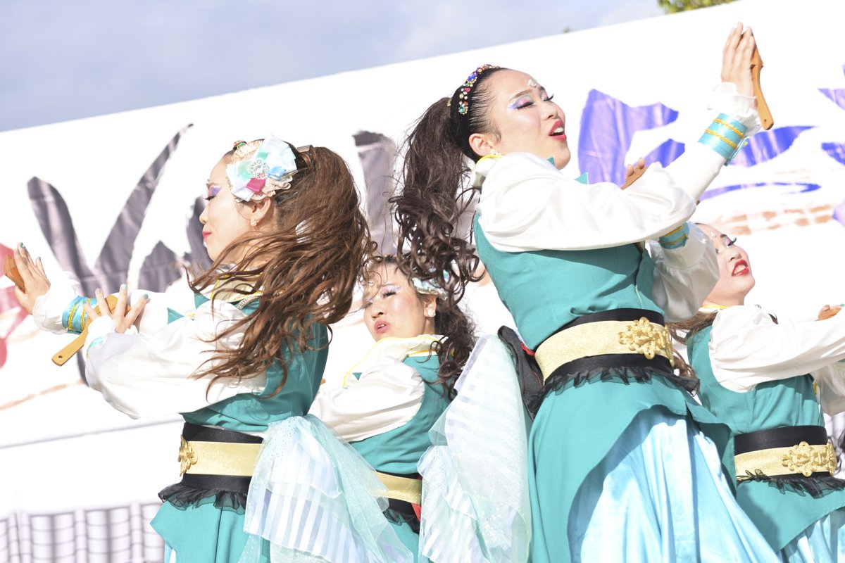 YD3200's tweet photo. #下野YOSAKOI与一まつり　メイン会場
「#藏っこ」さん３
素敵な演舞ありがとうございました😊

#下野YOSAKOI #下よさMyショット #下よさ #星咲く空にきみが輝く #よさこい #キリトリセカイ #写真好きな人と繋がりたい #ファインダー越しの私の世界 https://t.co/eedYFvlGCW