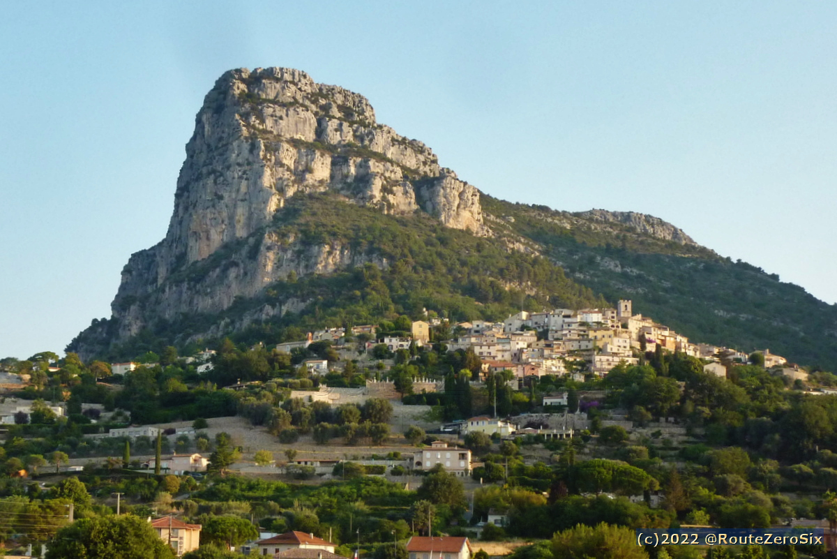 VisitCotedazur's tweet photo. 🤩 #CotedAzurFrance : Terre de #Cinema !

Découvrez les lieux mythiques du tournage de "La main au Collet" d'@AlfredHitchcock dont le village de #SaintJeannet !

+ via @actualites_nrv 👉 https://t.co/7Lh3vuRr5s

📷 @routezerosix #AlpesMaritimes #ExploreNiceCotedAzur @ExploreNCA https://t.co/FCZGN5i9RO