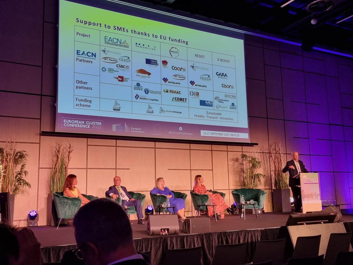 DITECFER's tweet photo. Proud to be in this picture in the #EBOOST #Eurocluster on Mobility-Transport-Automotive, led by @EACN_Initiative members and creating green growth through #ElectroMobility at intra-EU-industrial-ecosystem 

#EUClusterConference https://t.co/BFhXd0Qpku
