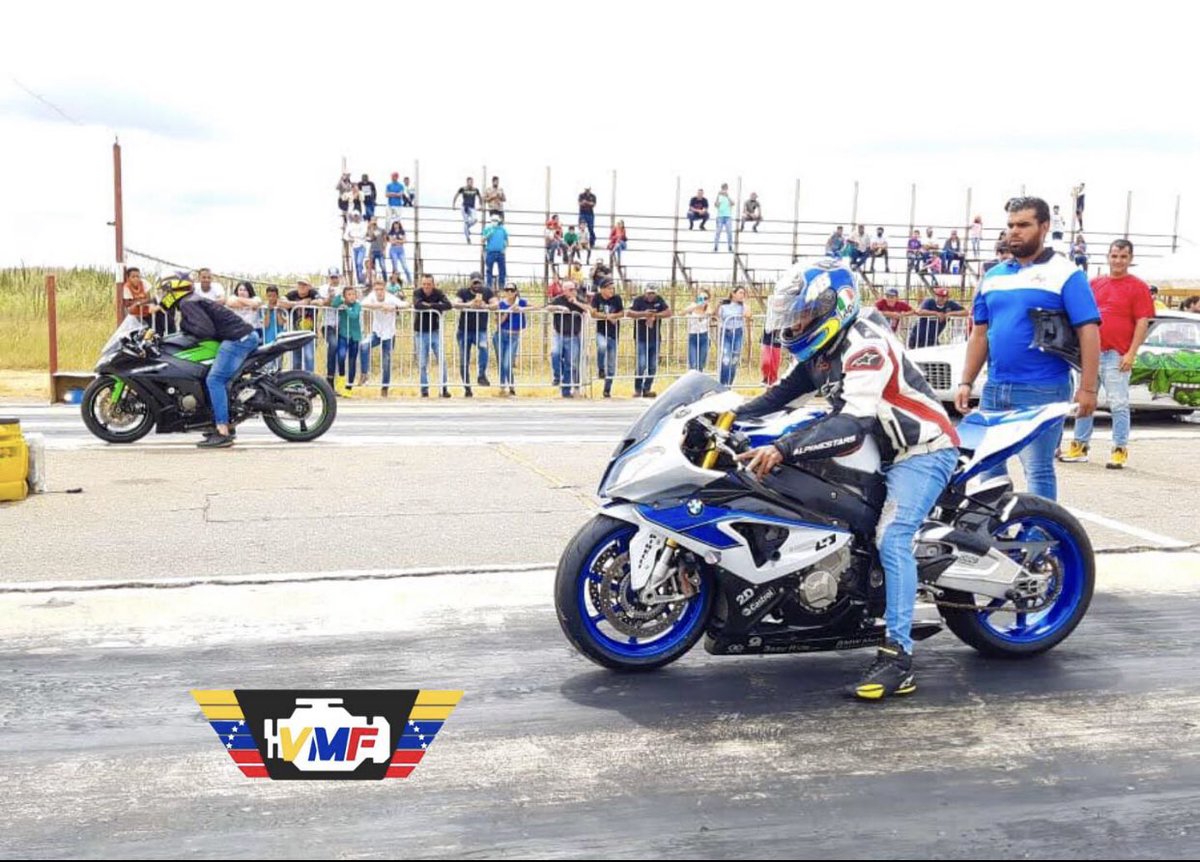 VzlaMotorFest's tweet photo. LAS MOTOS 

Serán uno de los protagonistas de este GRAN EVENTO.

Acompáñanos del 14 al 16 de octubre del 2022, y vive con nosotros esta emoción.

Muestra tu frenesí por la velocidad  y 
Deja que el rugir de los motores se apoderen de ti.

#vmf #venezuelamotorfest #anzoategui https://t.co/UEZhts4v12