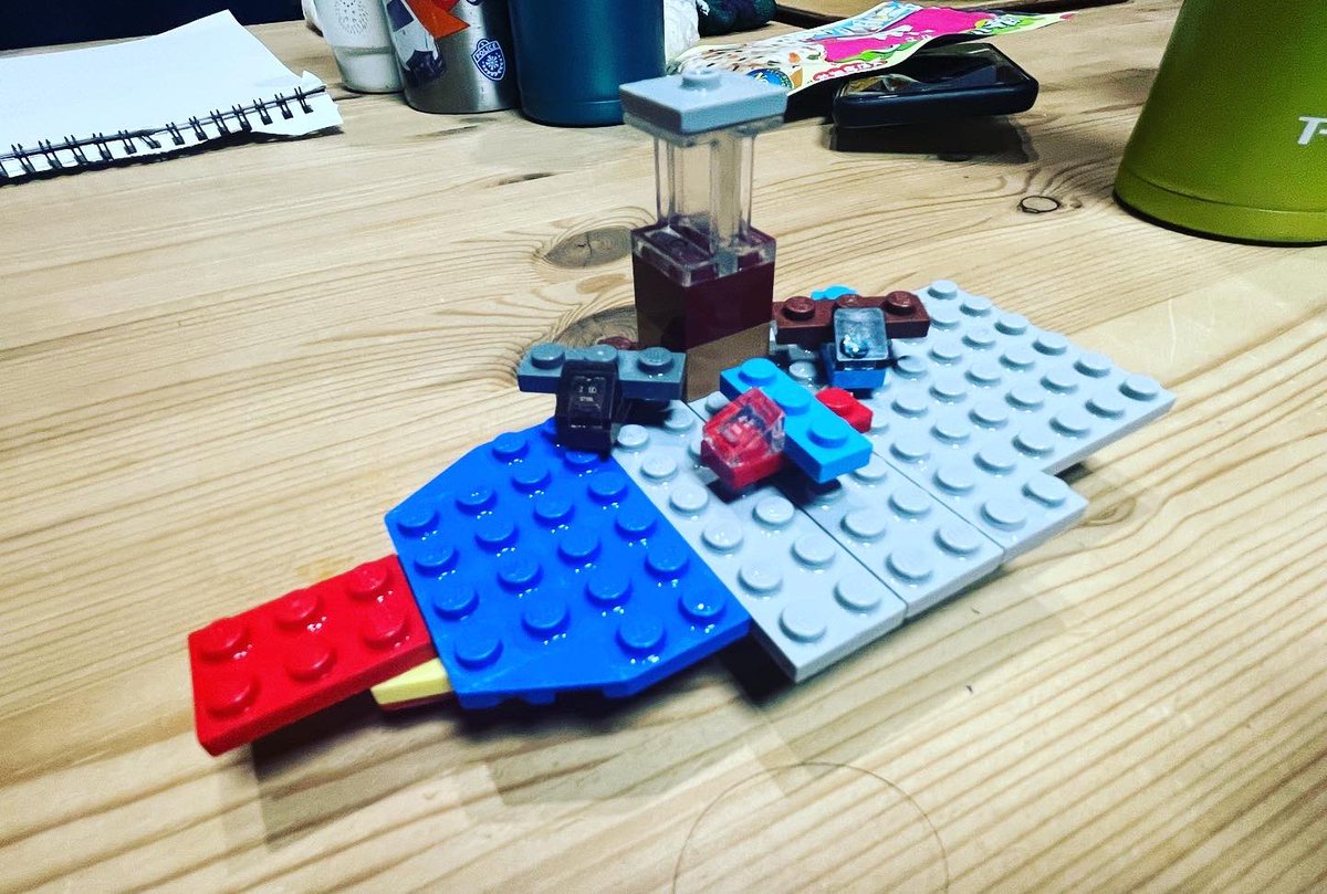 sotalegobuilder's tweet image. ちびっ子レゴビルダー「SOTA」が作る設計図の無いデザイン

#ミニ空母
#ミニ戦闘機

#写真のみが設計図
#SOTA_LEGOBUILDER
#LEGOBUILDER
#lego