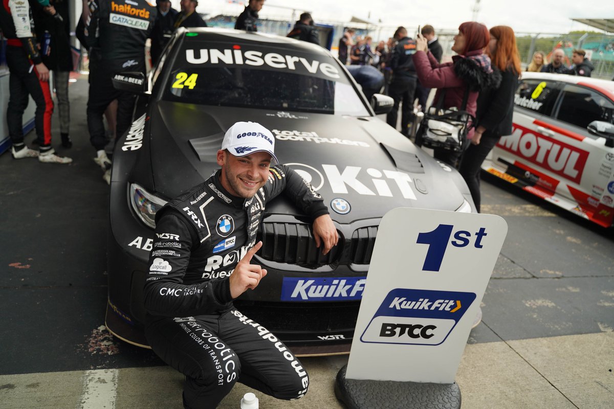 WeAre_MBP's tweet photo. What a fantastic weekend at Silverstone for @jakehillracing! 

Coming away with P1, P2 &amp; P4 leaving only 5 points off the leader going into the final round at Brands Hatch 🔥

Let’s keep pushing👊 

#TeamMBP https://t.co/zi9XyZ5nhS