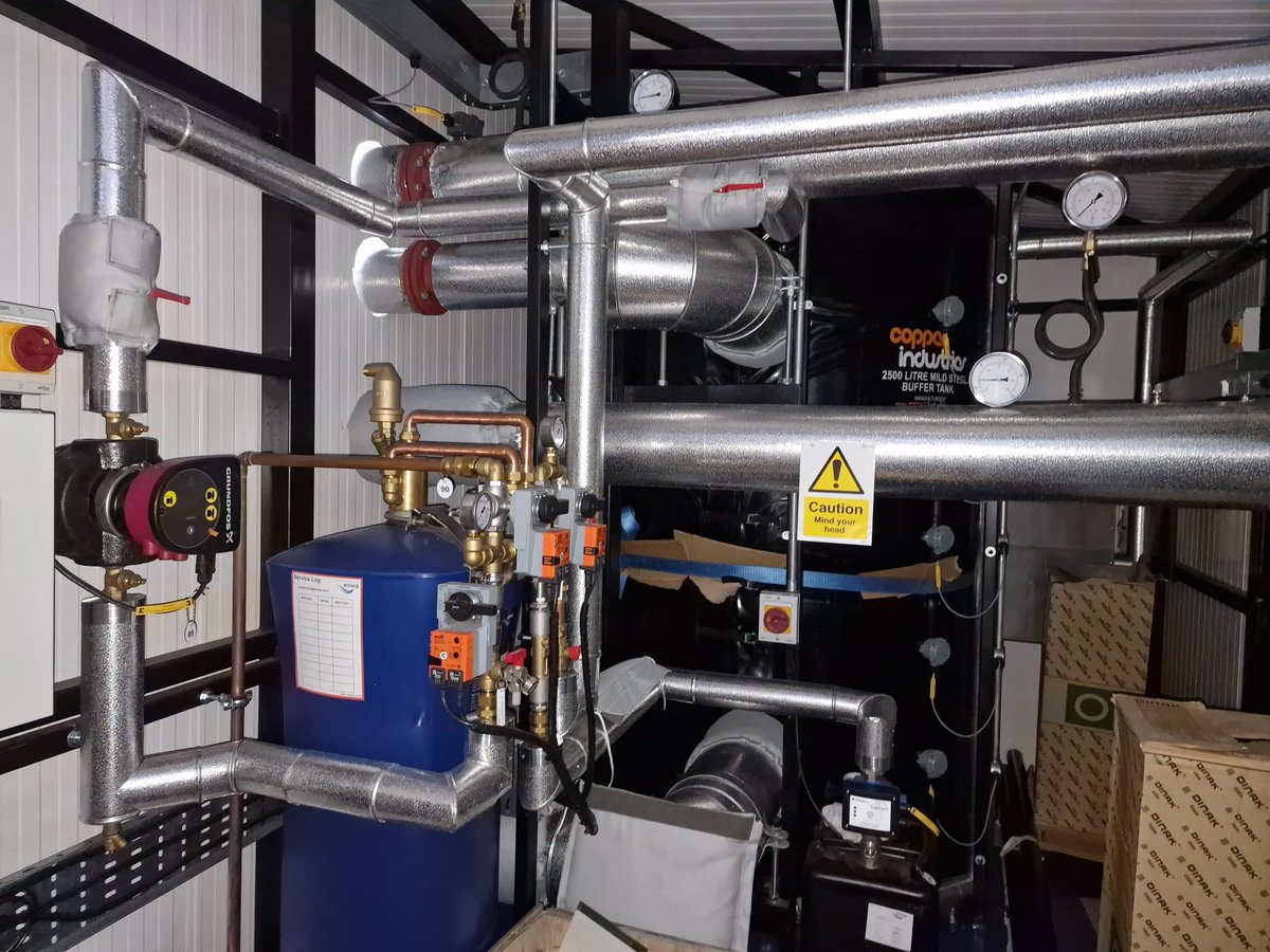 ampsail's tweet photo. Last week we positioned our temporary packaged plantroom/energy centre.

It arrived in two modular sections which were fabricated in the workshop and sent to site and then craned into position.

#loveconstruction https://t.co/gFqyEDi9CT