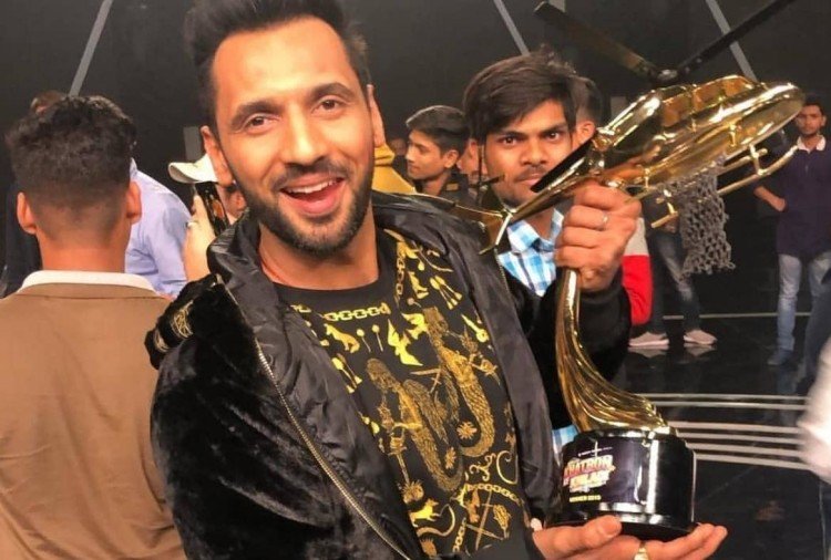 Preet27k's tweet photo. @BiggBoss_Tak 💥💥 https://t.co/jchb5EVC2S