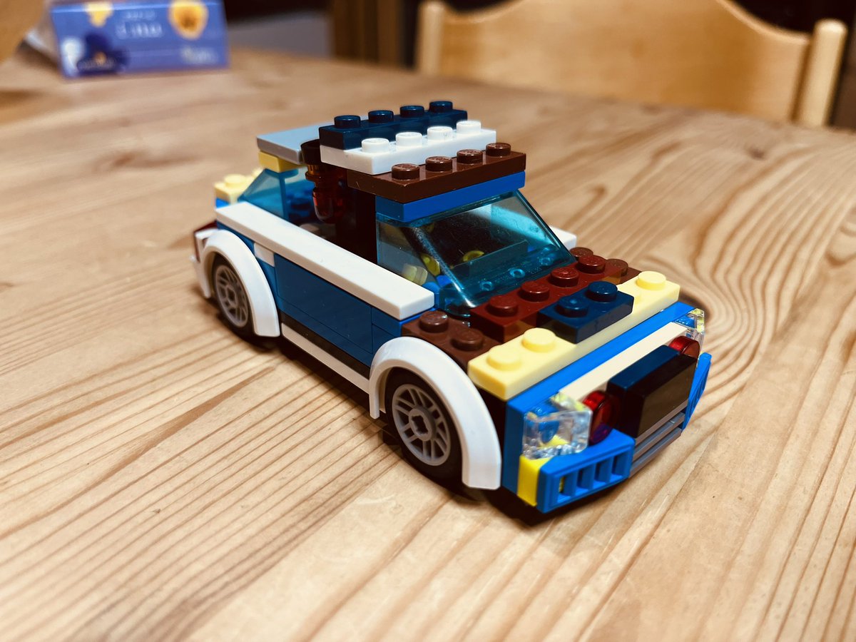 sotalegobuilder's tweet image. ちびっ子レゴビルダー「SOTA」が作る設計図の無いデザイン

#覆面パトロールカー
#覆面パトカー

#写真のみが設計図
#SOTA_LEGOBUILDER
#LEGOBUILDER
#lego