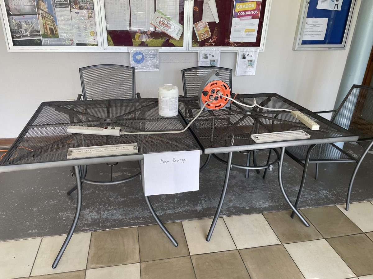 Derecho_UPR's tweet photo. Centro de Acopio en la Escuela de Derecho UPR disponible para estudiantes, empleados y comunidad. Brindamos apoyo para completar formulario FEMA. Espacio para recargar equipos. Hoy lunes 26 de septiembre de 9:00am a 12:00md. ¡Te esperamos! https://t.co/NezIn16tCp