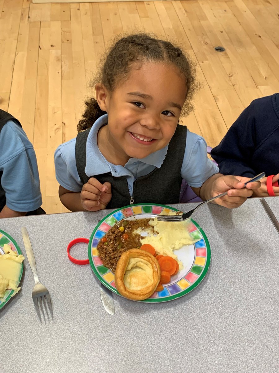 How many smiley faces can you fit in one Dining Hall?
😀😀😀
<a href="/InfinityAcad/">Infinity Academies Trust</a> 
<a href="/FleetWoodLane/">Fleet Wood Lane School</a> 
#Lovemyjob