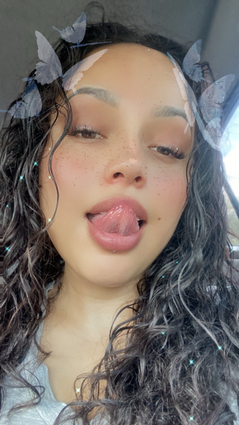 TW Pornstars - Helena Danae. Twitter. Buenos días. 1:37 PM - 26 Sep 2022