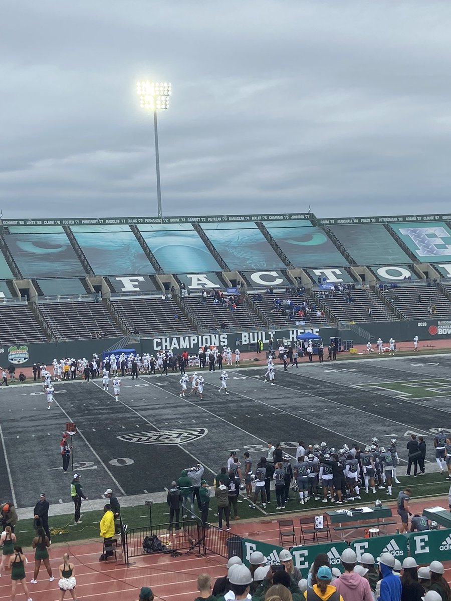 Had a great gameday visit at <a href="/EMUFB/">Eastern Michigan Football</a> this weekend! Thank you <a href="/Coach_Collett/">Jeffrey Collett</a> for the opportunity!