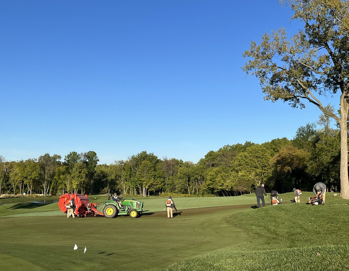 HFTurf's tweet image. Gorgeous ☀️, crisp Fall day for the start of aerification! Mya, of course, is doing a great job of supervising. Course will re-open Friday!