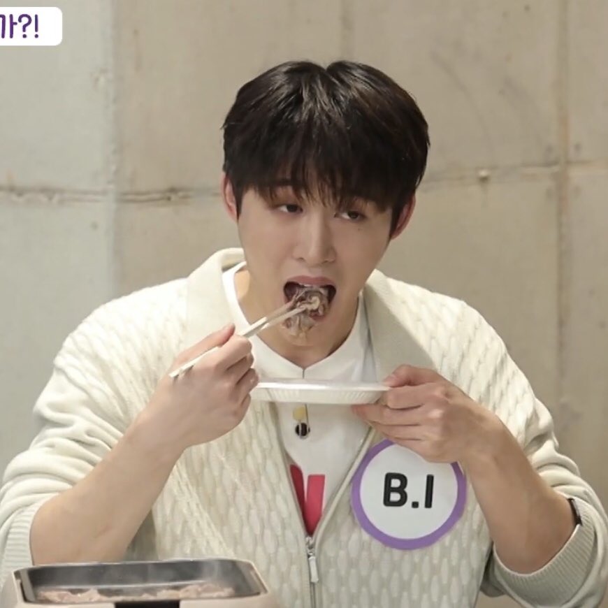 _binkyt's tweet photo. Vì tôi luôn có một chiếc bụng đói~😚 
#KimHanBin #shxxbi131 https://t.co/w3Lxw5I8pj