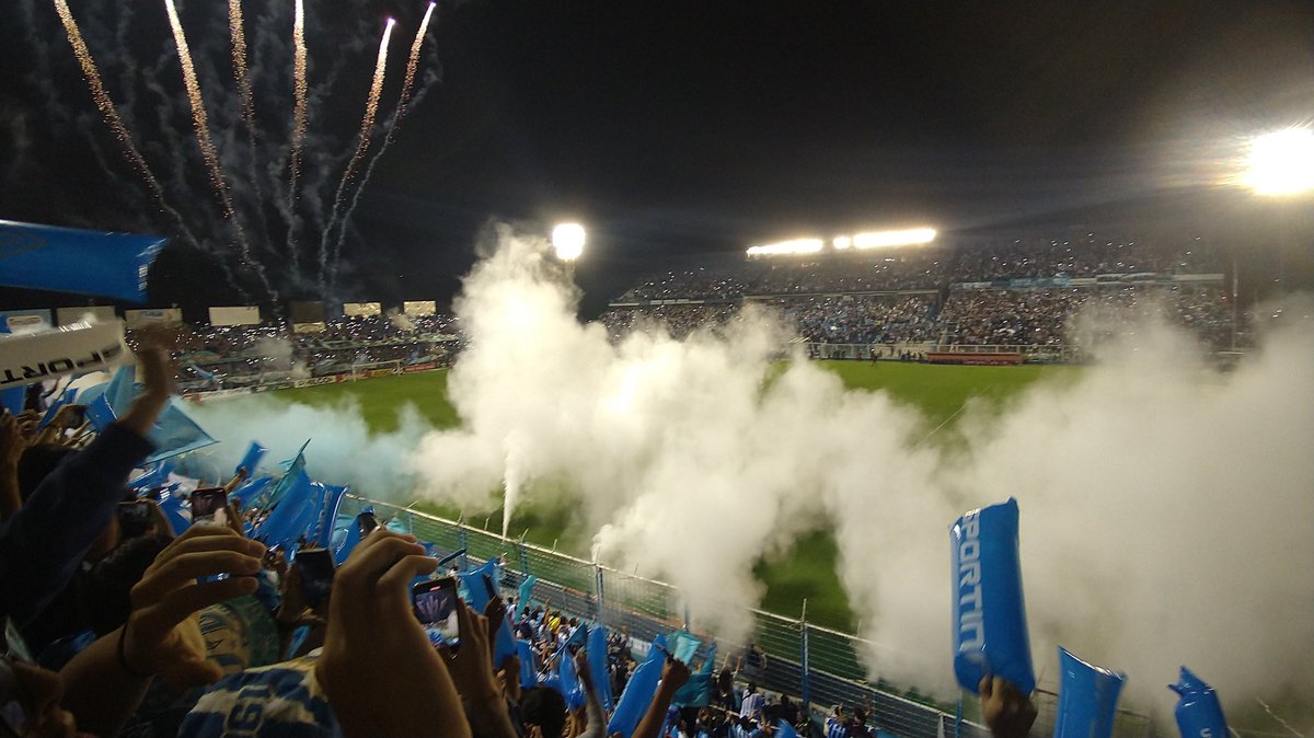 __facu98's tweet photo. Nunca podrán entenderlo y nunca voy a poder explicar lo hermoso que es ser hincha de atlético Tucumán💙 https://t.co/PZOc0aYcyk