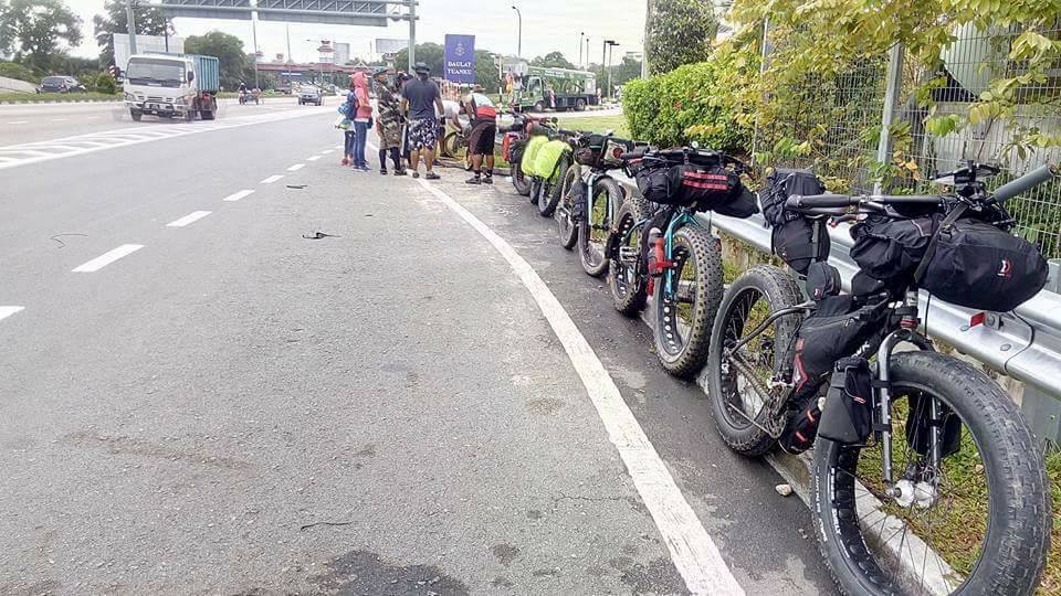 andybikepacking's tweet photo. routing the route, thru northwards to Malaysia.

#bikepacking #bikepacker #fatbike #fatbiker #framebag #minivelo #gravelbike #adventurebike #cargobike #cycling #bikelife #mtb https://t.co/NDTaKp5FrE