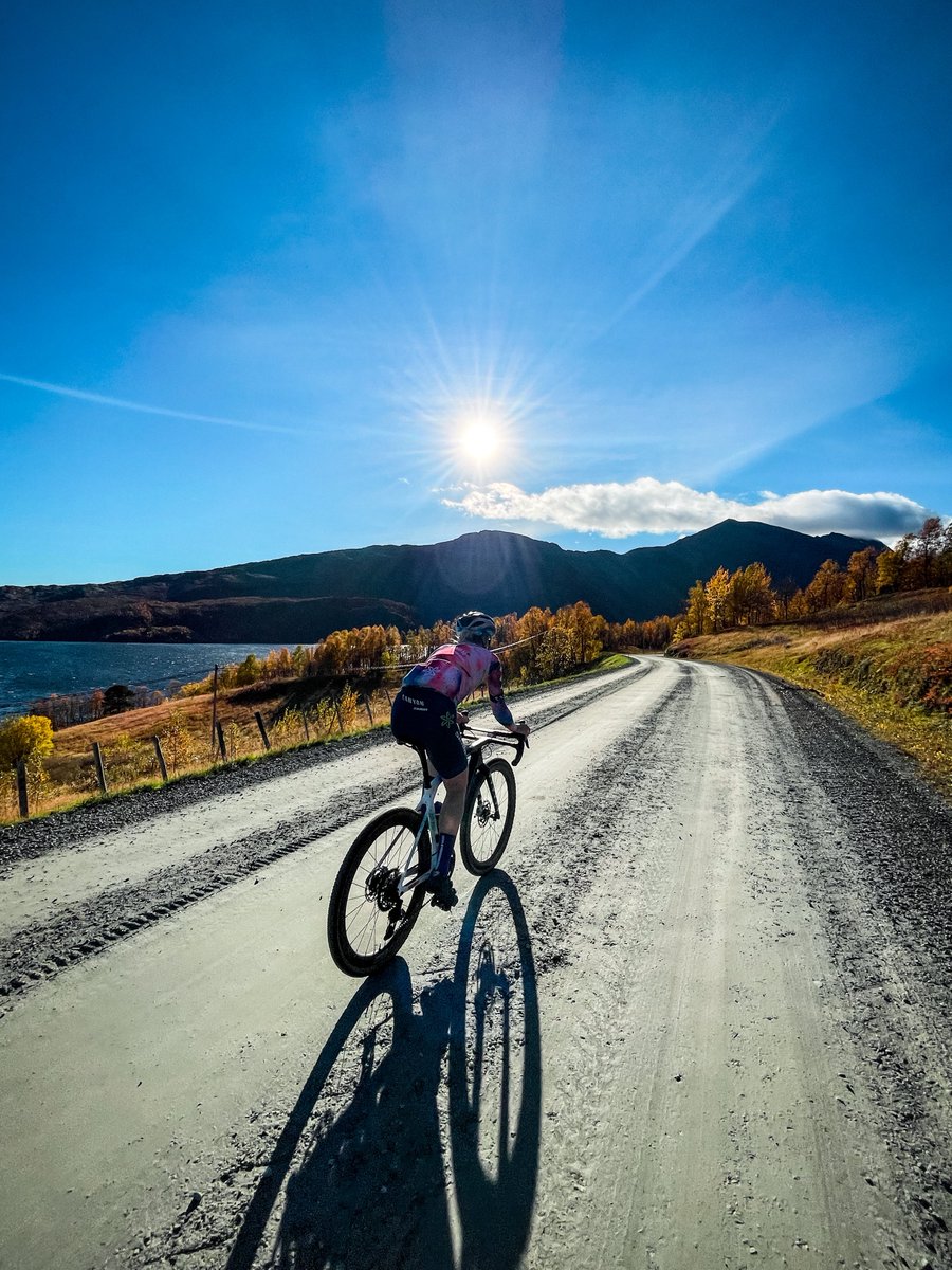 ValtteriBottas's tweet photo. Yesterday’s epic ride on the other side of the border 🇳🇴

#VB77 @tiffanycromwell https://t.co/jqEK8EVJez