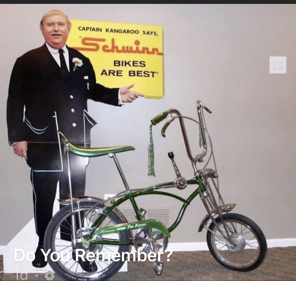 I had this EXACT bike as a kid. Notice the slick tread on back tire. Great memories. The Captain was the man. Lol