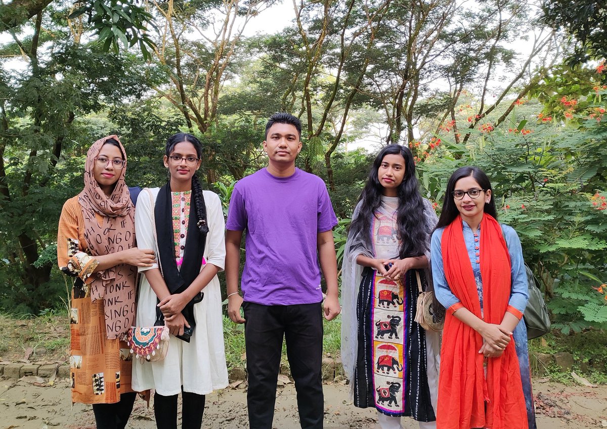 MoriomMasuma's tweet photo. #Meetup with my #volunteers of Shwapno Youth Development Organization at #Bandarban. It's such an experience that cannot be described in words. I've been working with them since 2019, but could not manage time and scope to meet them in-person.
#SYDO https://t.co/JXpZbPPSjU