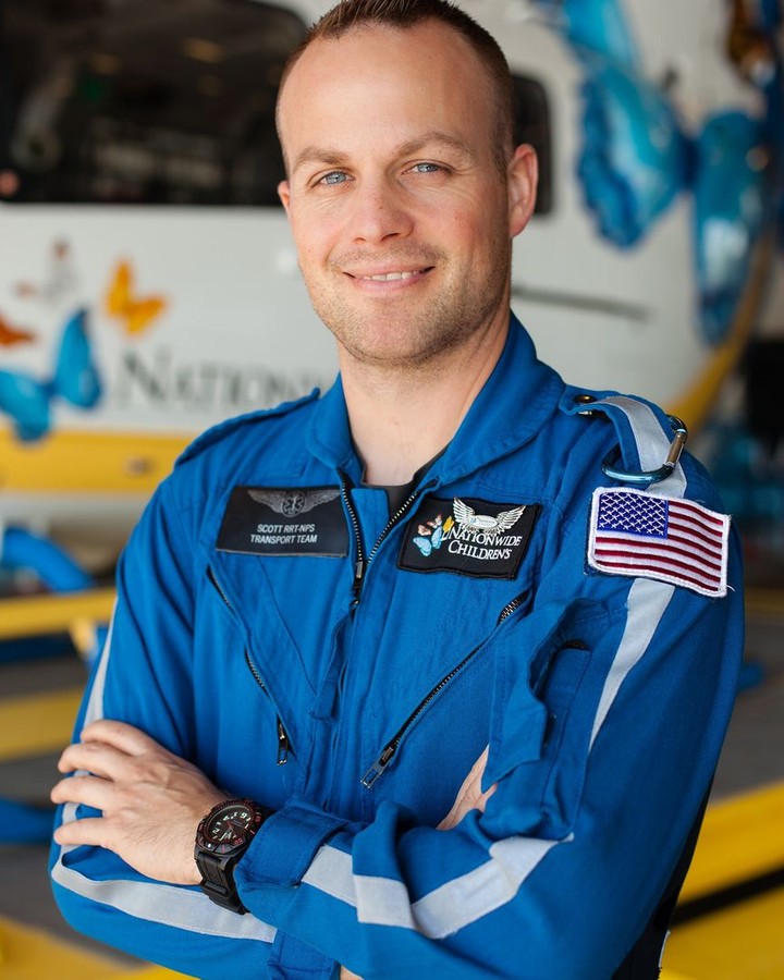 NCHCareers's tweet photo. Nationwide Children's Transport program provides 24 hour pediatric and neonatal critical care services via mobile ICU, helicopter, and jet aircraft to over 3,000 patients each year. Learn more about our life-saving transport team here: https://t.co/g0GuC7N3ED #LifeAtNCH #JoinNCH https://t.co/BJrZnM4lps