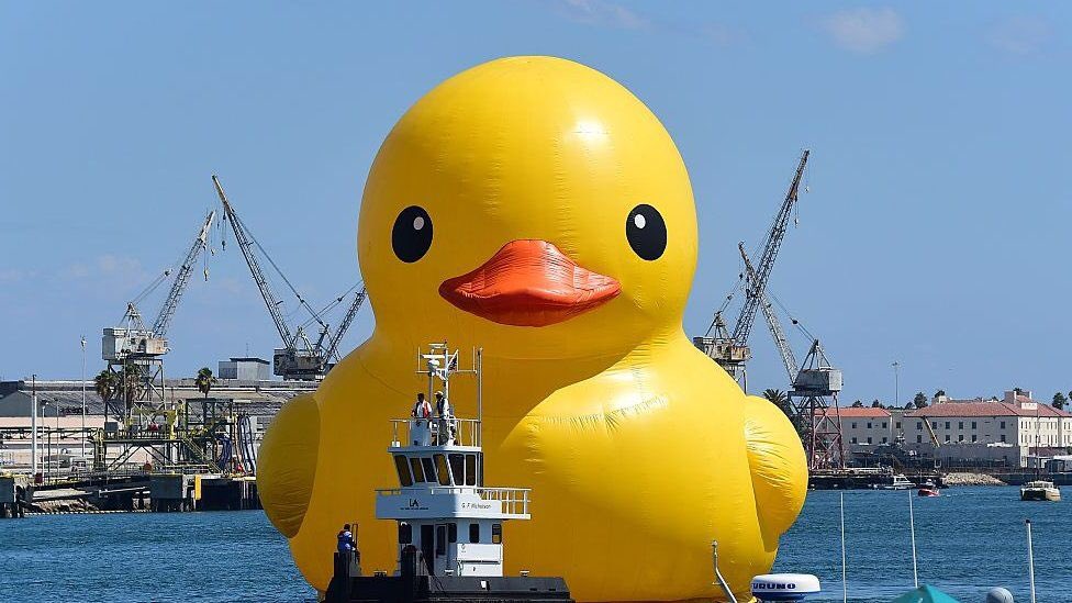 jjagodics's tweet photo. @Sophiegrace68 @CTVNews Just in case anyone didn’t get the duck reference; Canadas 150 B-day “cluster duck”: https://t.co/lEr41YLy8T