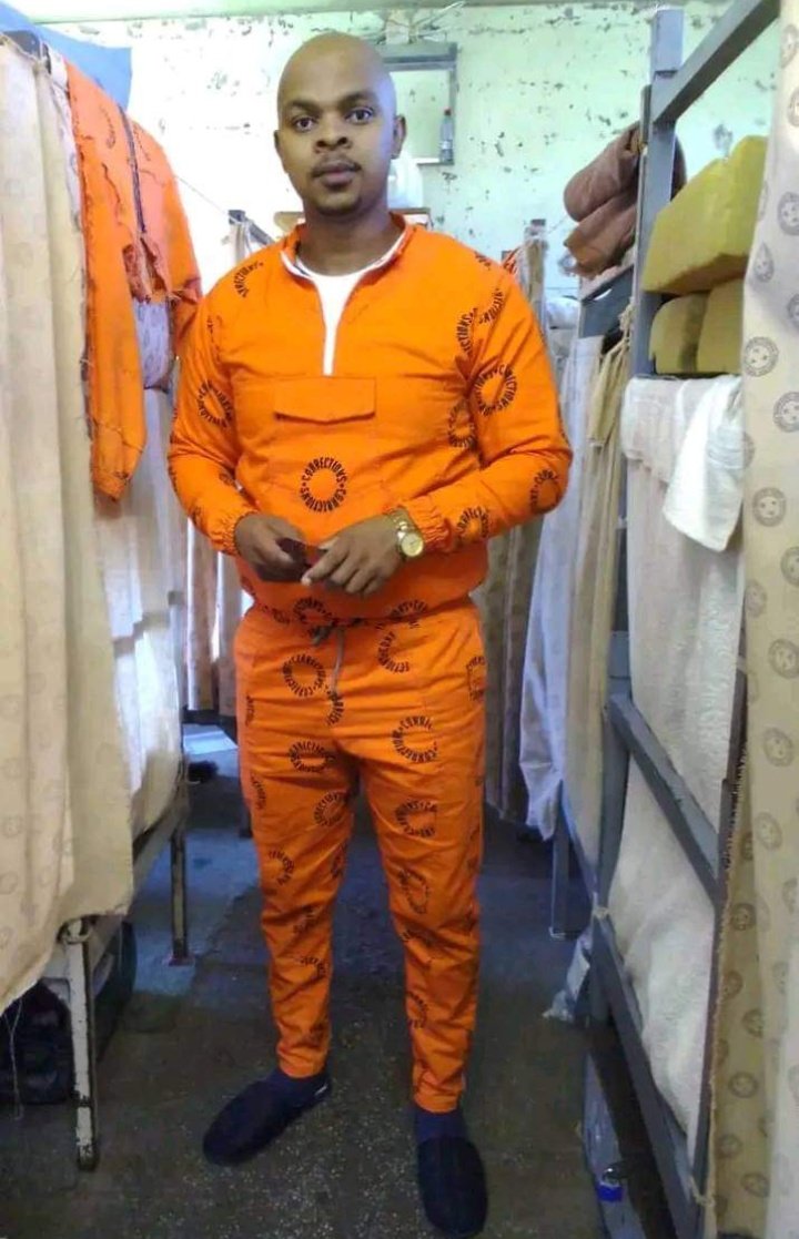 BeefWithMeForev's tweet image. Okes who is sowing these fits?!😭😭