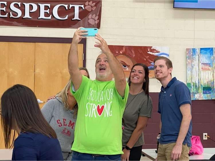 Dupo196's tweet photo. Today, during Teacher’s Institute, our staff was treated to some wisdom from the one and only, Gerry Brooks! #education #DupoTigerPride #ProfessionalDevelopment https://t.co/iI62zBTxI7