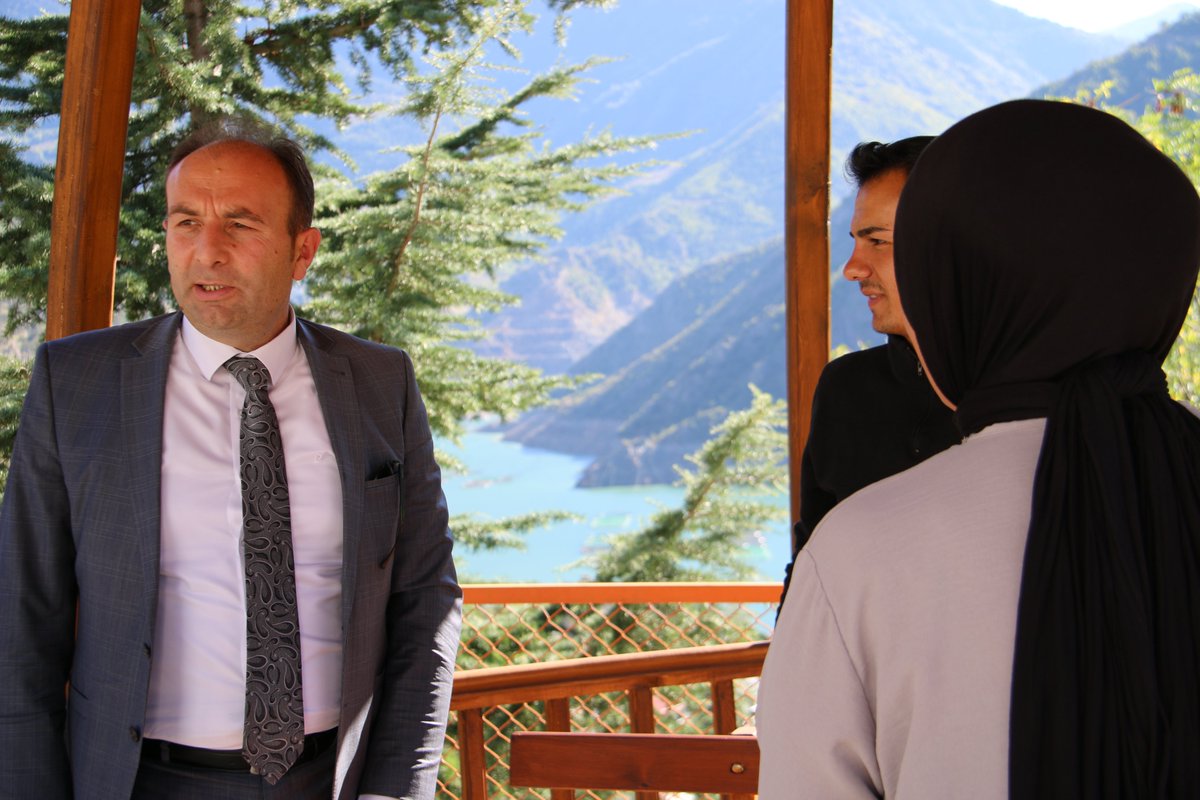 gumushaneKYGM's tweet photo. Kürtün GSB Yurtlarımızı ziyaret ederek, personel ve öğrencilerimizle bir araya geldik. https://t.co/9qIuq2PwwR
