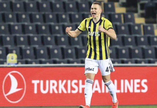 <a href="/EuropaLeague/">UEFA Europa League</a> <a href="/Fenerbahce/">Fenerbahçe SK</a> <a href="/ASRomaEN/">AS Roma English</a> Attila Szalai✌💪👊
<a href="/Fenerbahce/">Fenerbahçe SK</a> ⭐⭐⭐⭐⭐