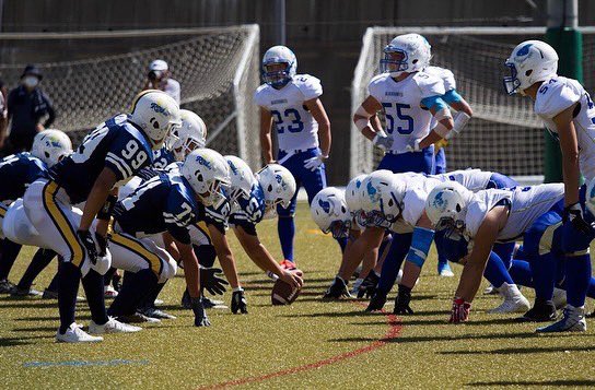 RoadRunners1946's tweet photo. 新チームで初の公式戦となる秋季大会を9月25日に行いました。

大阪学芸高校 BLUE RABBITS さんと対戦しましたが、惜しくも7対17で敗北となりました。

10/10に大阪学院高校 PHOENIX さんとの第二試合を控えていますので引き続き応援よろしくお願いいたします🏈 https://t.co/uKocd1vQu9